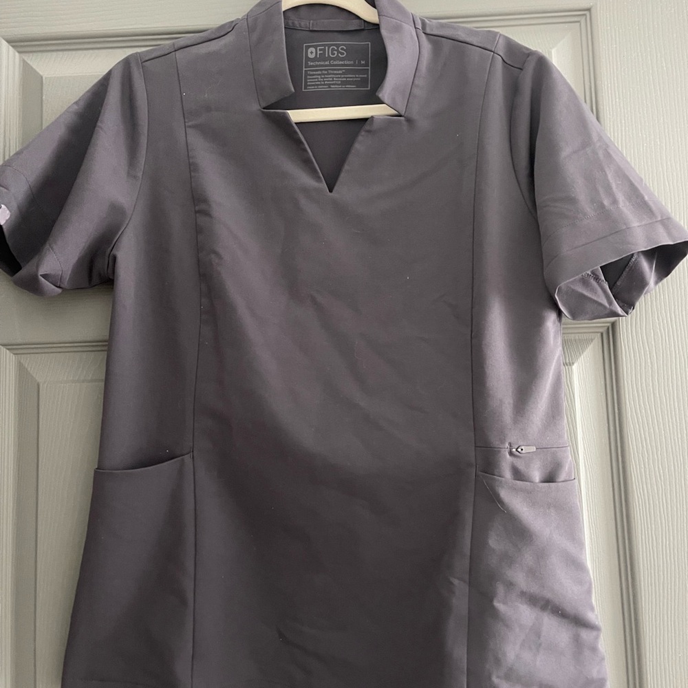 figs inala scrub top
